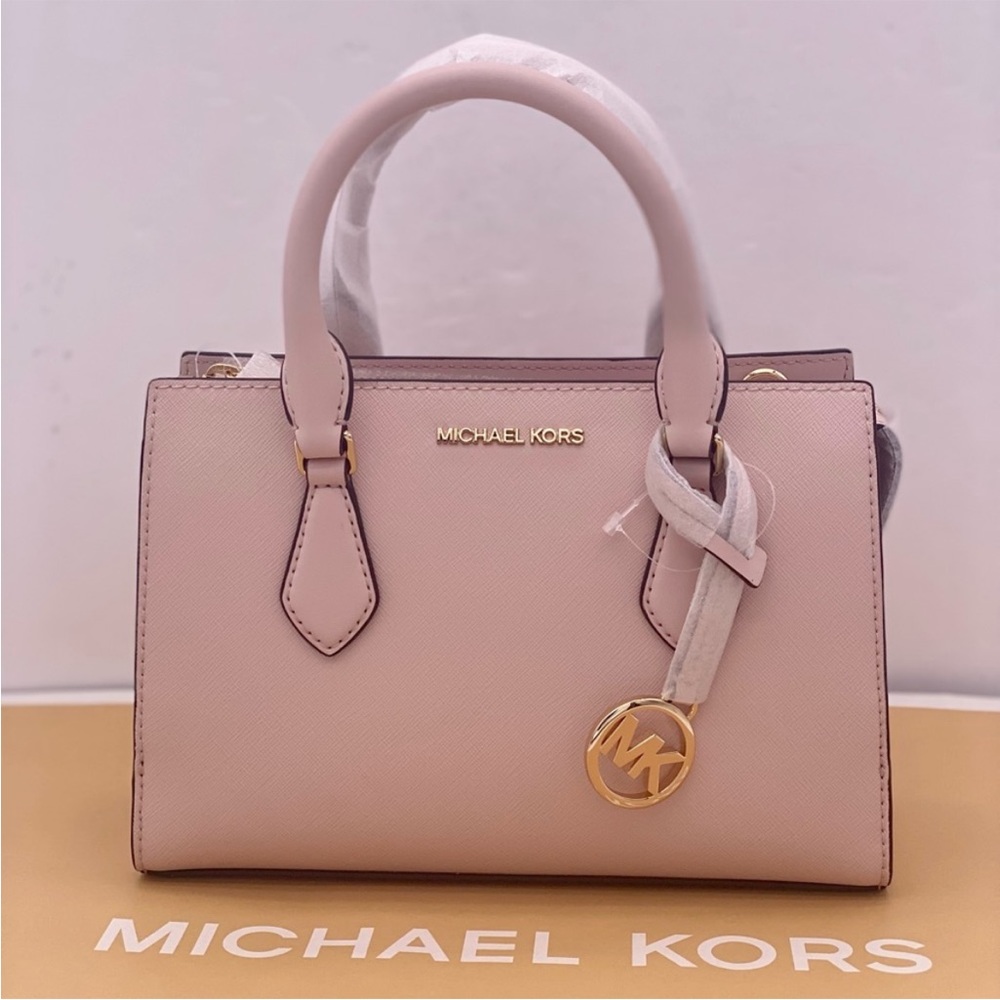Michael Kors Small Sheila Center
Zip Satchel Crossbody Bag Pink
